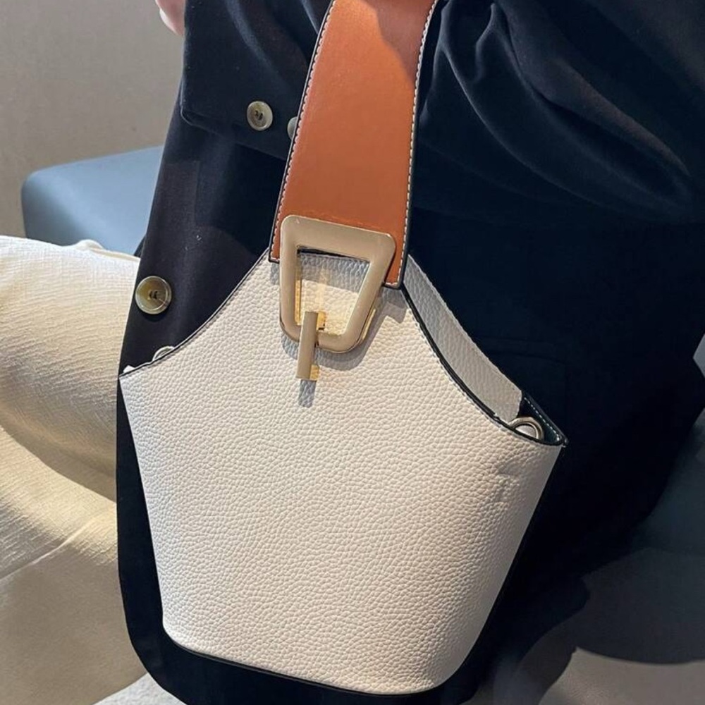Cream Handbag; Crossbody